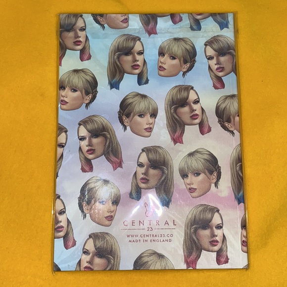 Taylor Swift Notebook - Picture 3 of 6